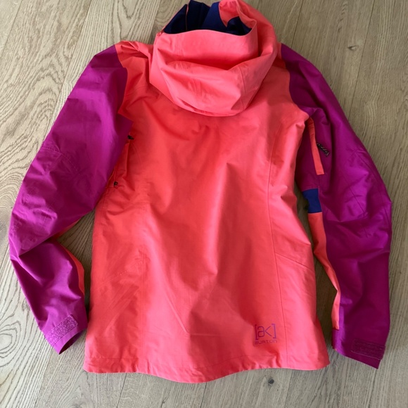 Burton AK Women’s Snow Snowboard Jacket Goretex Size M - Picture 7 of 9